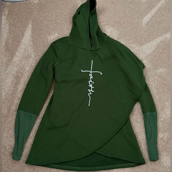 Tops - Great condition. Cap type sweatshirt. Two pockets.